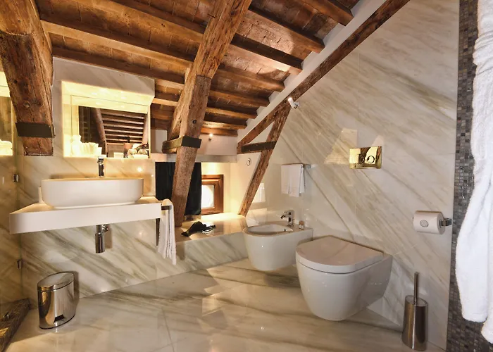 Santa Croce Boutique Hotel