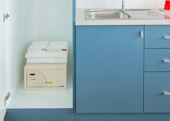 128 Room And Massage