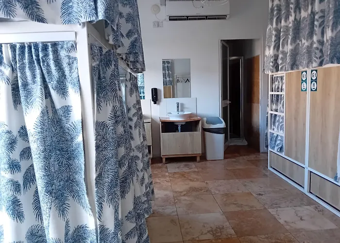  Follow The Sun Boutique - Pool, Breakfast & Sea Views