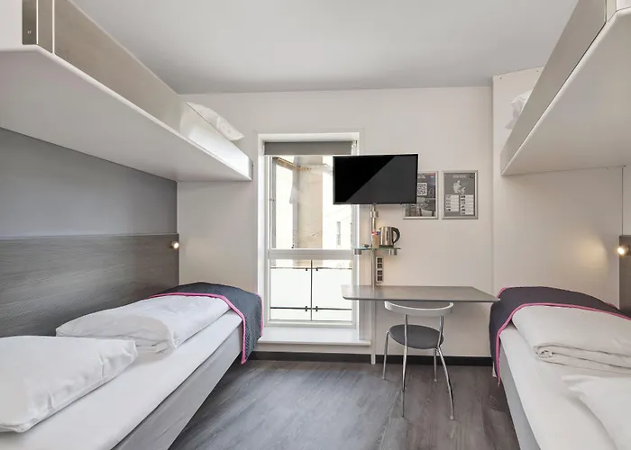  Cabinn City