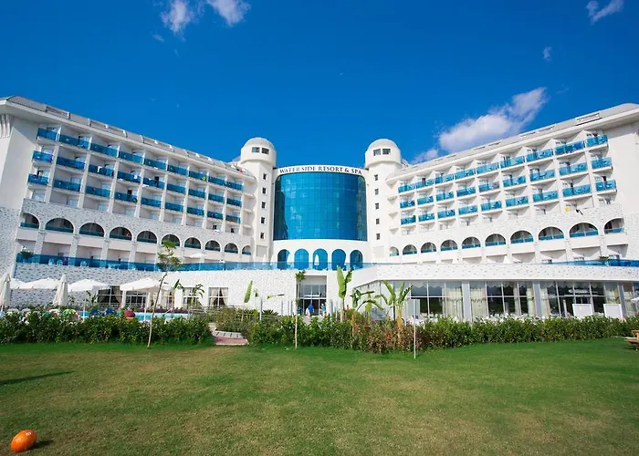 Jacuzzi-Hotel: Water Side Resort & Spa