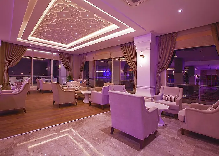  Diamond Elite & Spa - Adults Only