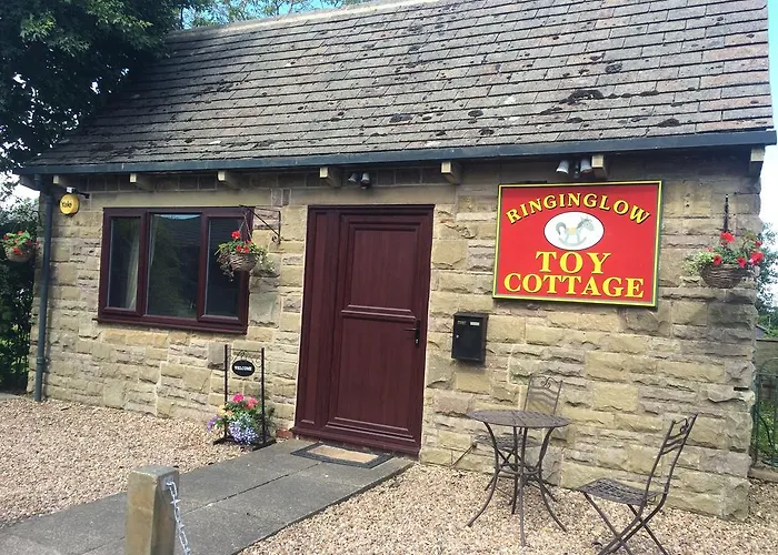 Ringinglow Cottage