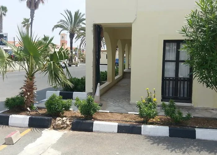 3 SterneHotel Panareti Paphos Resort