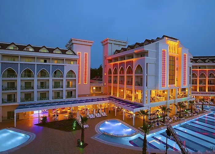  Diamond Elite & Spa - Adults Only