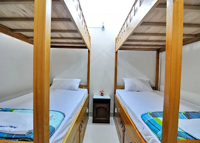 Hotel near College: Duy Phuoc Hotel