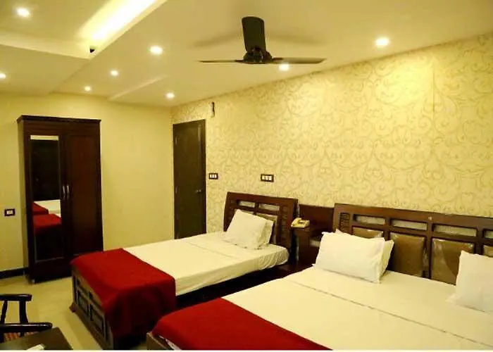 Grand Sandarshini Inn