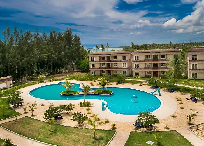 Resort: Sunrise Beach Resort