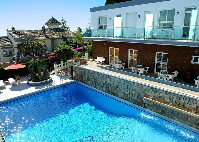 Family Hotel: Hotel Complejo Los Rosales
