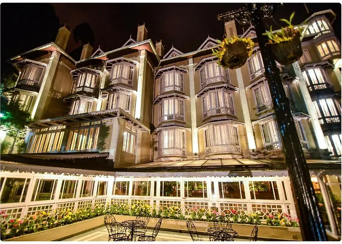 Spa Hotels Resorts Cedar Inn