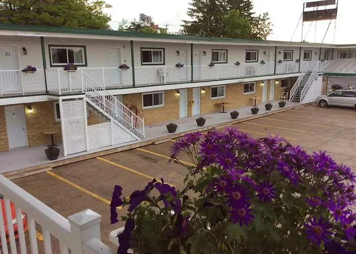 Hotel: Miami Motel Inc