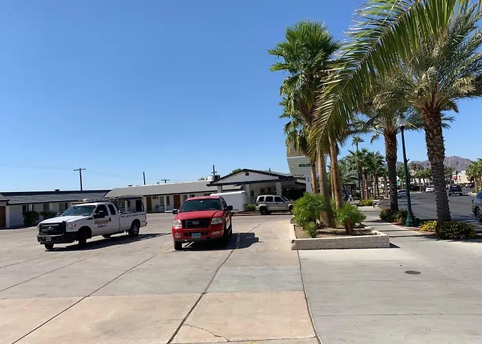 Motel: The Sands Motel