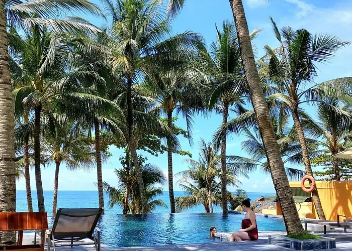 Vida Loca Sunset Beach Resort