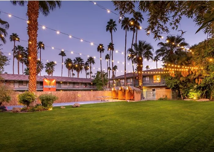 Family Hotel: Caliente Tropics